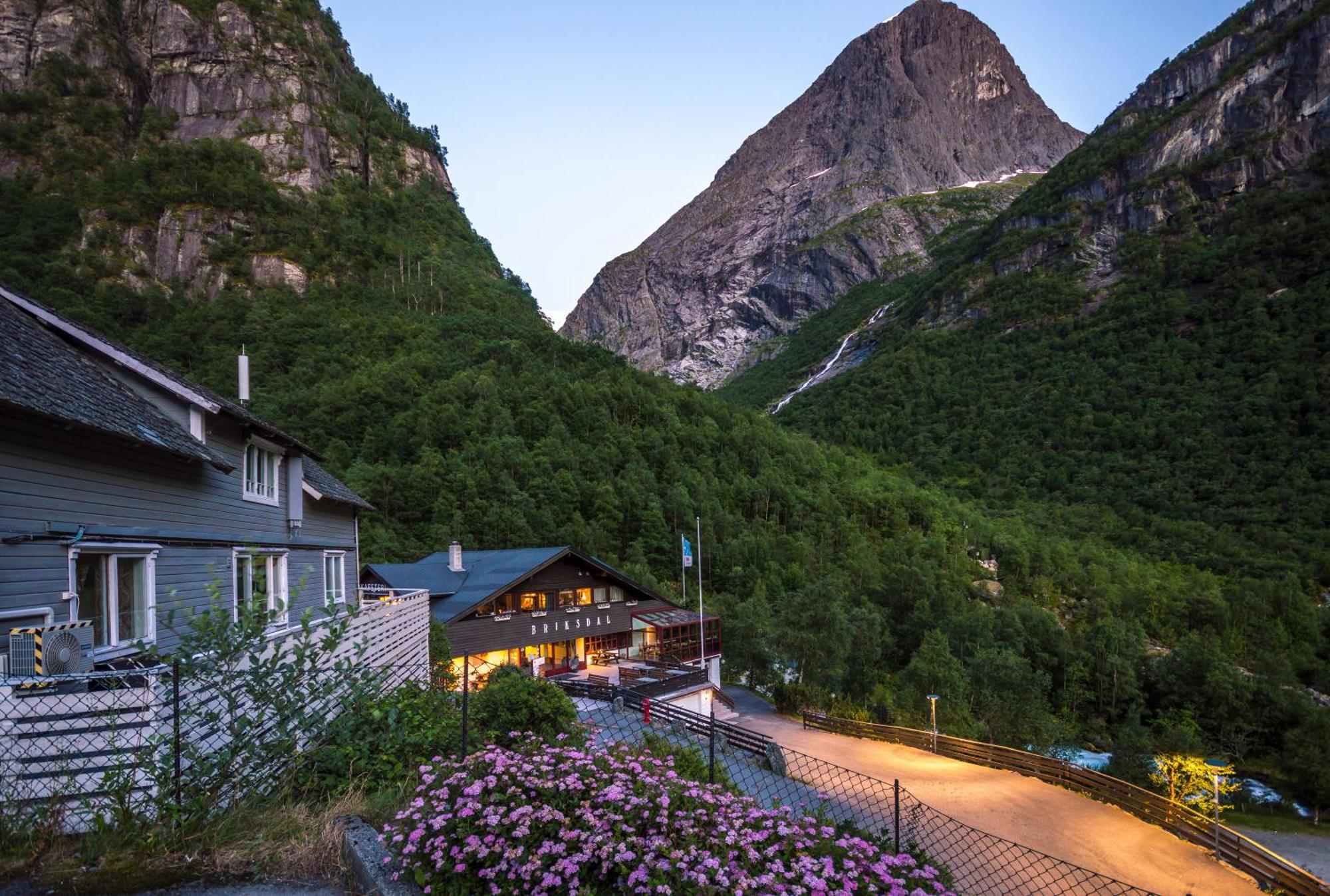 Отель Briksdalsbre Fjellstove Экстерьер фото